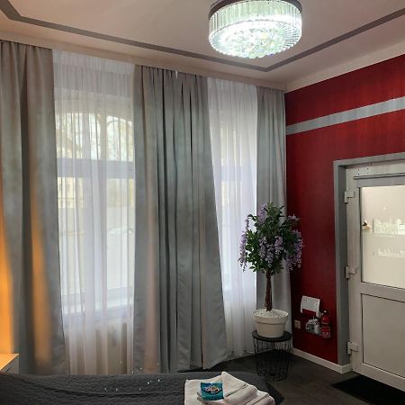 Exklusive Stadtwohnung Am Elbradweg: Best-Preis-Fewo Rathausblick 1 Fuer Max. 3 Pers. Inkl. Wlan, Prime Video & Self Check-In Wittenberge Exteriör bild