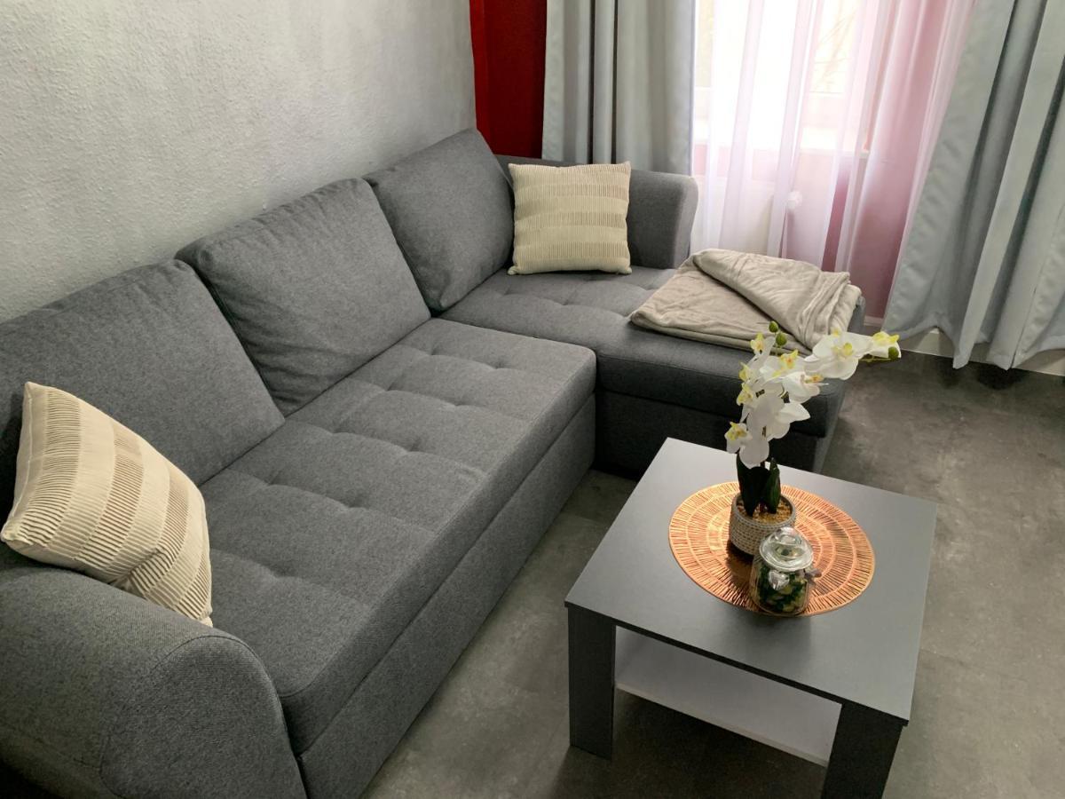 Exklusive Stadtwohnung Am Elbradweg: Best-Preis-Fewo Rathausblick 1 Fuer Max. 3 Pers. Inkl. Wlan, Prime Video & Self Check-In Wittenberge Exteriör bild