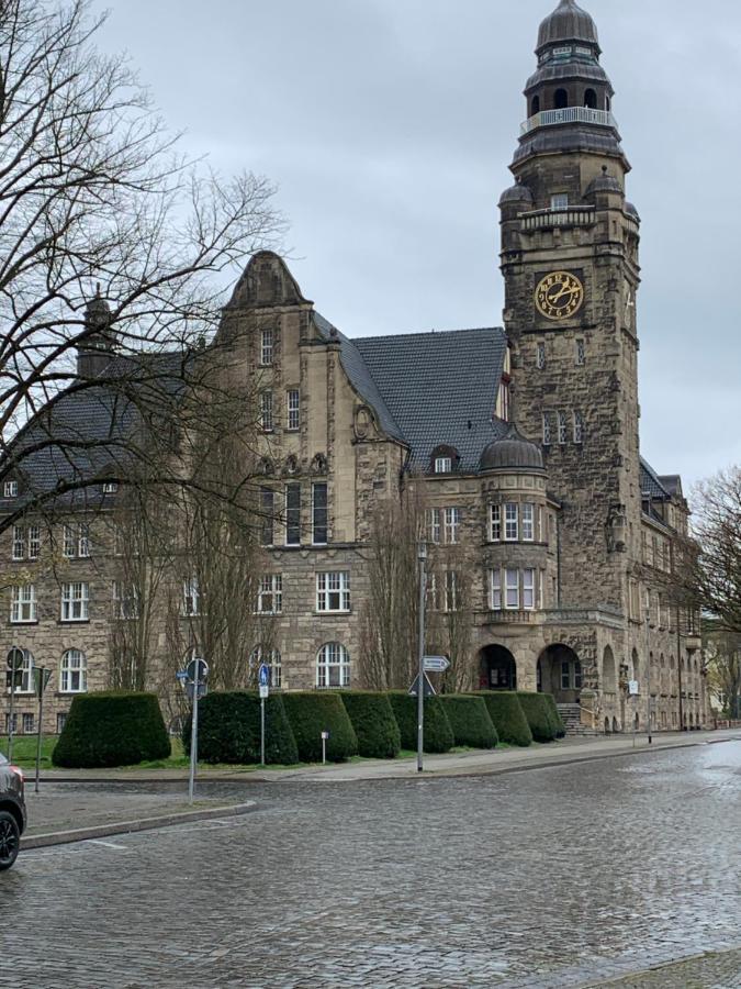 Exklusive Stadtwohnung Am Elbradweg: Best-Preis-Fewo Rathausblick 1 Fuer Max. 3 Pers. Inkl. Wlan, Prime Video & Self Check-In Wittenberge Exteriör bild