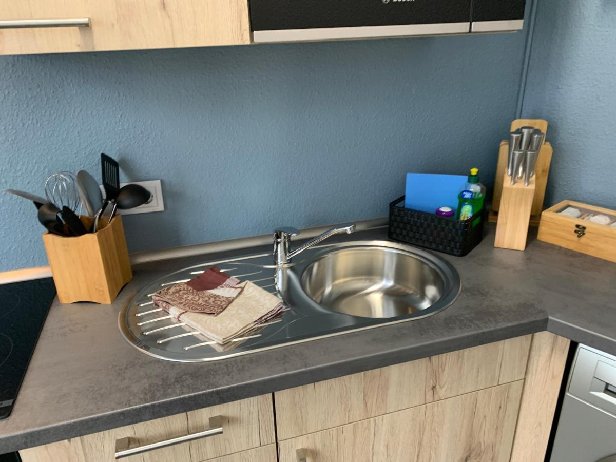 Exklusive Stadtwohnung Am Elbradweg: Best-Preis-Fewo Rathausblick 1 Fuer Max. 3 Pers. Inkl. Wlan, Prime Video & Self Check-In Wittenberge Exteriör bild